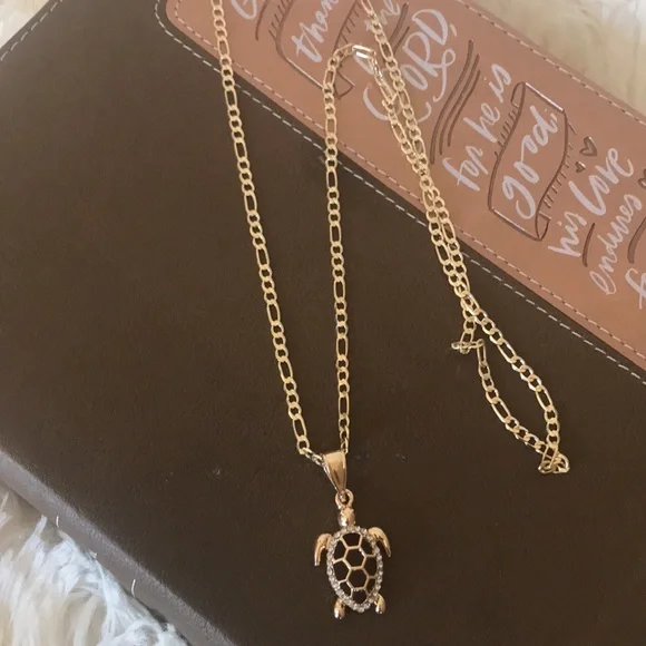 Gold plated turtle Charm with rhinestone with Necklace - Picture 1 of 7